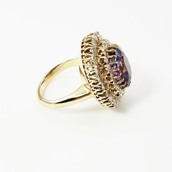 14 Karat Yellow Gold Amethyst and Diamond Ring - Picture 3 of 8
